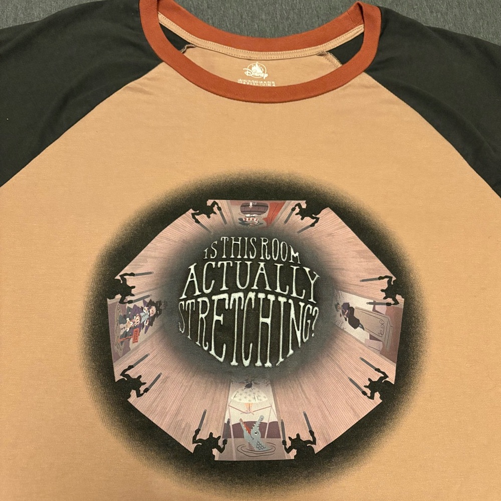 NWOT Disneyland Hong Kong T-Shirt